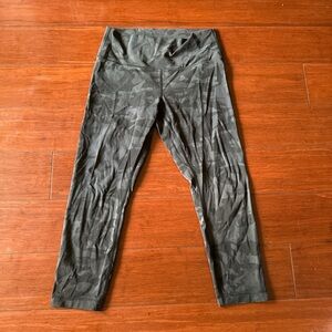 Lululemon Athletica Black Camouflage Leggings